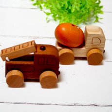 画像9: 木製ミニカー お楽しみ3個セット 働く車シリーズ 消防車 パトカー ミキサー車 救急車 (9)