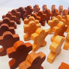 画像12: 木製人形ブロック 組んであそぼうともだち ドミノ60P 箱入り (12)