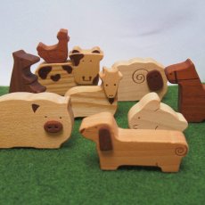画像4: 木のおもちゃ 知育玩具 動物農場セット 動物9個+スティック積み木8本  ファーム 木製人形 ごっこ遊びおもちゃ (4)