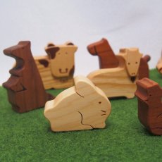 画像3: 木のおもちゃ 知育玩具 動物農場セット 動物9個+スティック積み木8本  ファーム 木製人形 ごっこ遊びおもちゃ (3)