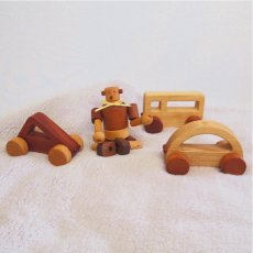 画像3: ロボットくんとドライブ 木製ロボット人形+車おもちゃセット 名前入り (3)