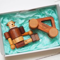画像4: ロボットくんとドライブ 木製ロボット人形+車おもちゃセット 名前入り (4)
