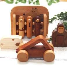 画像8: 木のおもちゃ ギフトセット 名前入り 動物いっぱい 音いっぱい 車おもちゃ入り 赤ちゃんおもちゃわくわくセット (8)