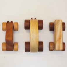 画像5: 【在庫一掃SALE】 汽車ブロック 積み木１０個＋ 連結する車２個入り 木のおもちゃ 車おもちゃ 知育玩具 1歳 2歳 3歳 磁石入り 指先知育 スプソリ (5)