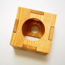 画像4: 【在庫一掃SALE】 積み木 型はめパズル キューブボックス 組立式 1歳 2歳 知育玩具 パズル 図形遊び 天然木 つみき 木製 (4)