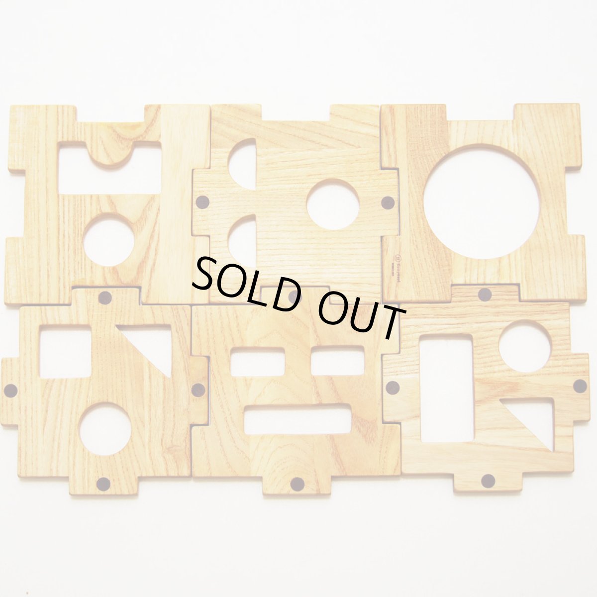 画像6: 【在庫一掃SALE】 積み木 型はめパズル キューブボックス 組立式 1歳 2歳 知育玩具 パズル 図形遊び 天然木 つみき 木製 (6)