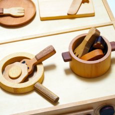 画像8: 【在庫一掃SALE】 訳あり品 特別価格 アウトレット ままごと 木製 木箱 ガスレンジ付き 名前入り 木製ままごと キッチン 木のおもちゃ (8)