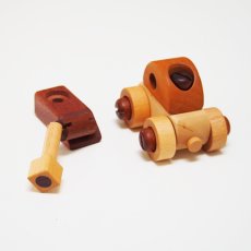 画像3: 【在庫一掃SALE】アウトレット 木のおもちゃ 車 ねじ回し 組立おもちゃ ボルト くるまおもちゃ お試しセット  (3)
