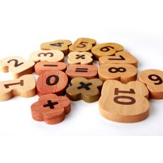 画像3: 【在庫一掃SALE】 木製 マグネットブロック 数字ブロック 数 学習 磁石 マグネット 計算記号 16個入り 知育玩具 ブロック (3)