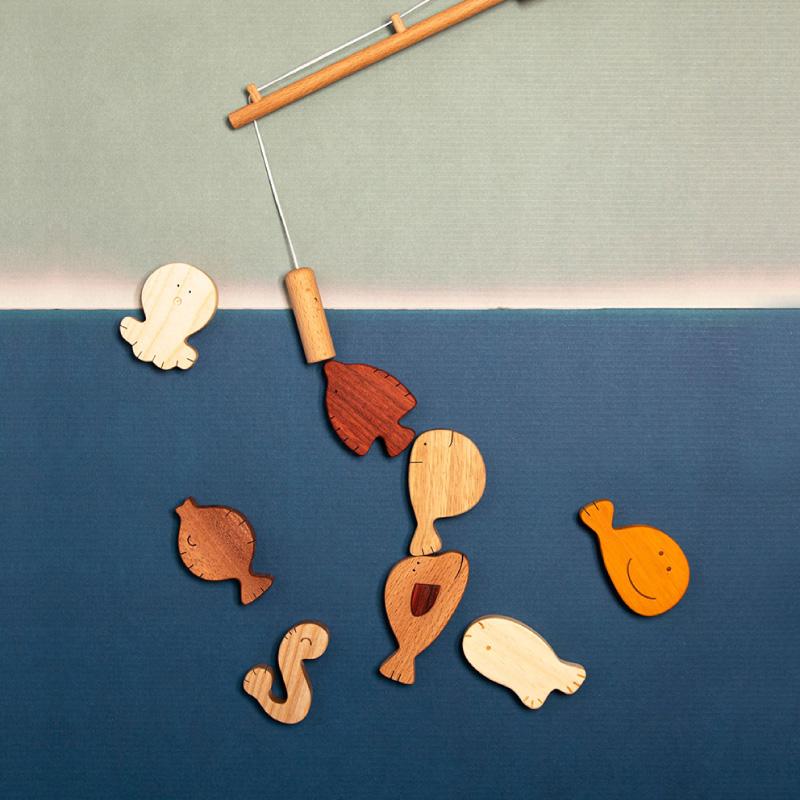 画像8: 名入れつき 魚つり遊びセット 磁石つき つりざお&お魚８個入り (8)